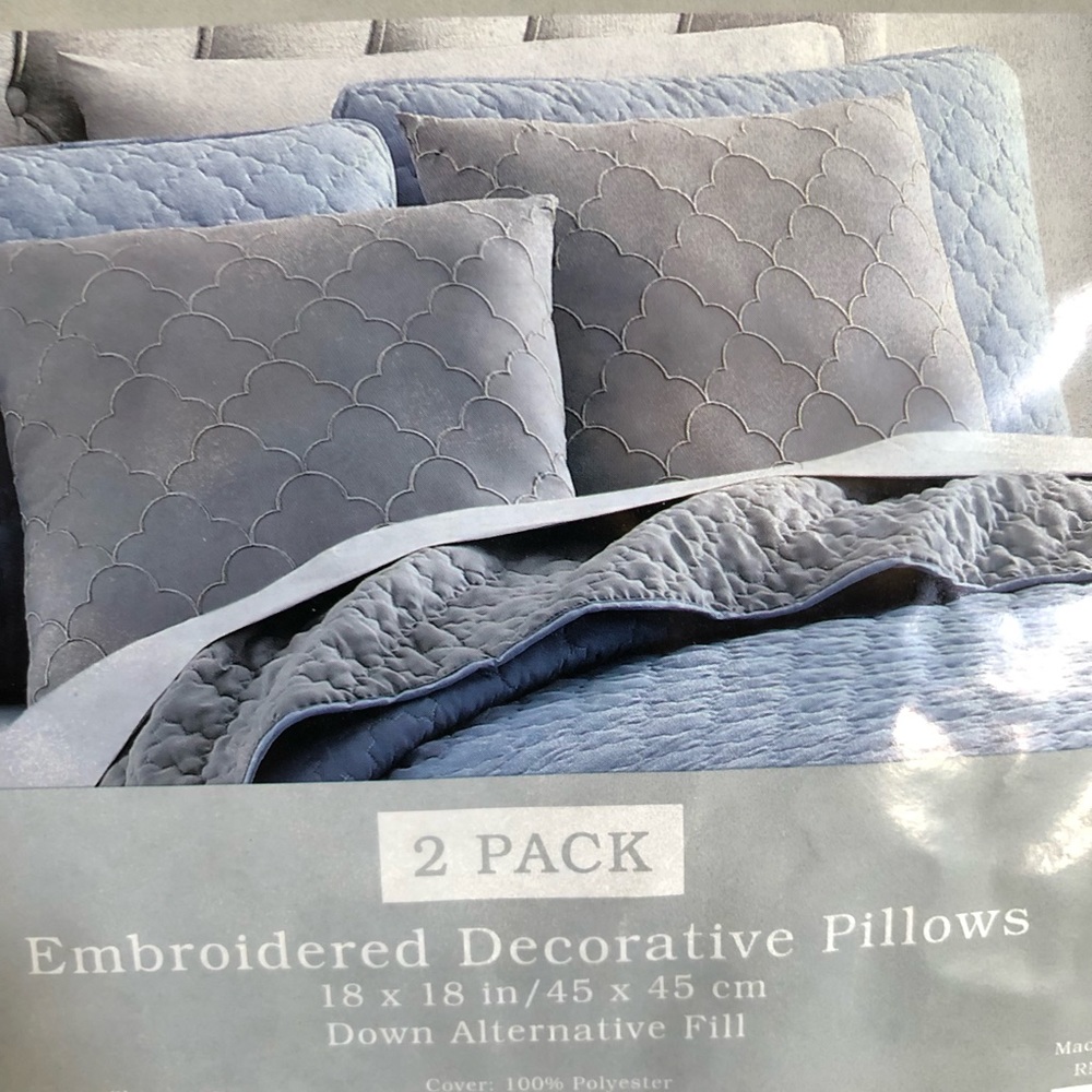 2 Pack Bella Russo Embroidered Decorative Accent Pillows - Picture 3 of 11